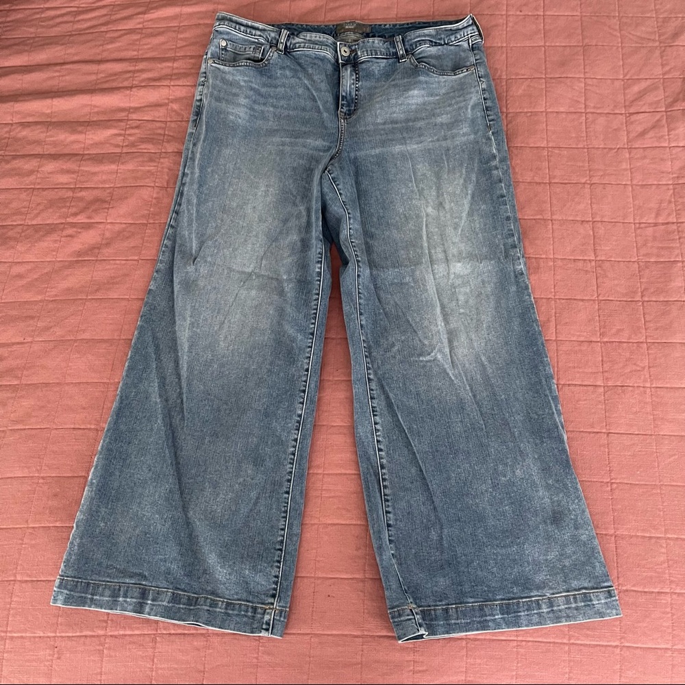 Torrid Jeans 20 High Rise Wide Leg Vintage Stretch